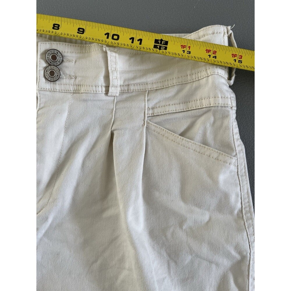 Women’s Pleated Front Shorts Large Ivory Elastic Back Folded Hem Pockets Baggy - Picture 6 of 6